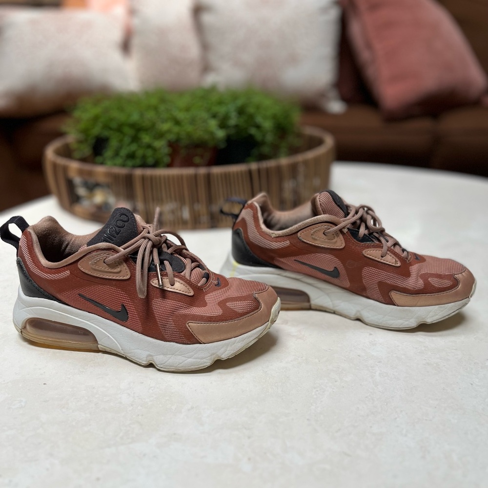 Women’s Nike Air Sneakers